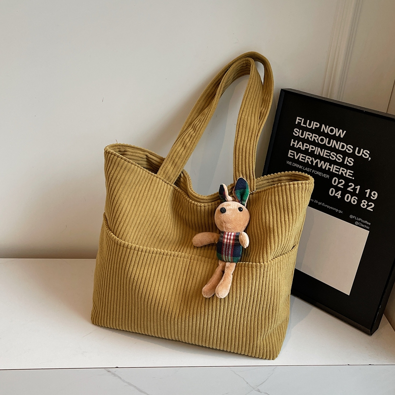 Fashionable and casual large capacity handbag, autumn student classic crossbody bag, simple daily commuting, high-end multifunctional women's han