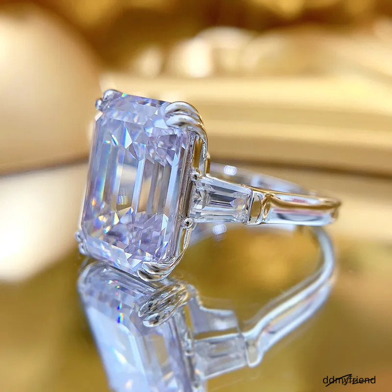 Sier Jewelry Wedding Rings Emerald Cut White Moissanite Dia Gemstones Eternity Party Women Engagement Band Ring Gift ddmyfriend