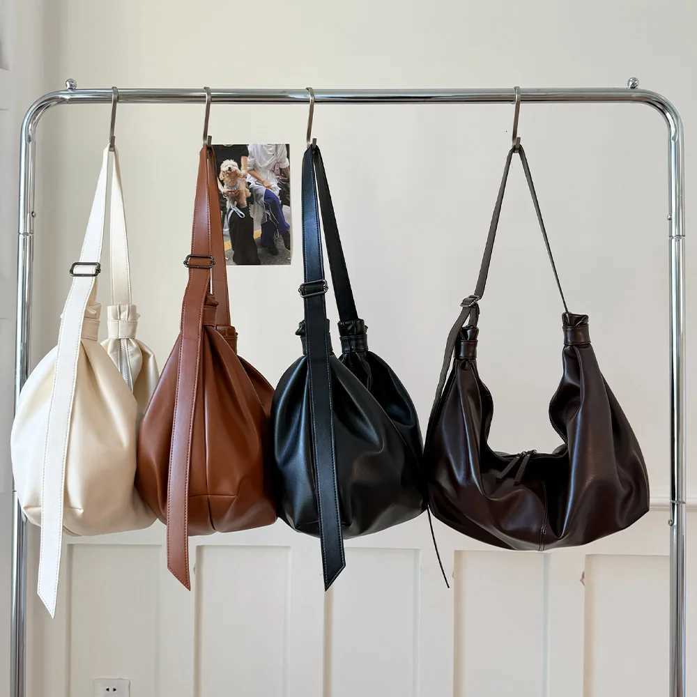 Crossbody Bag for Commuting to Work Large Capacity New Tote Bag for Spring and Summer 2025 Unisex Bag Daily Dumpling BagXJ250918