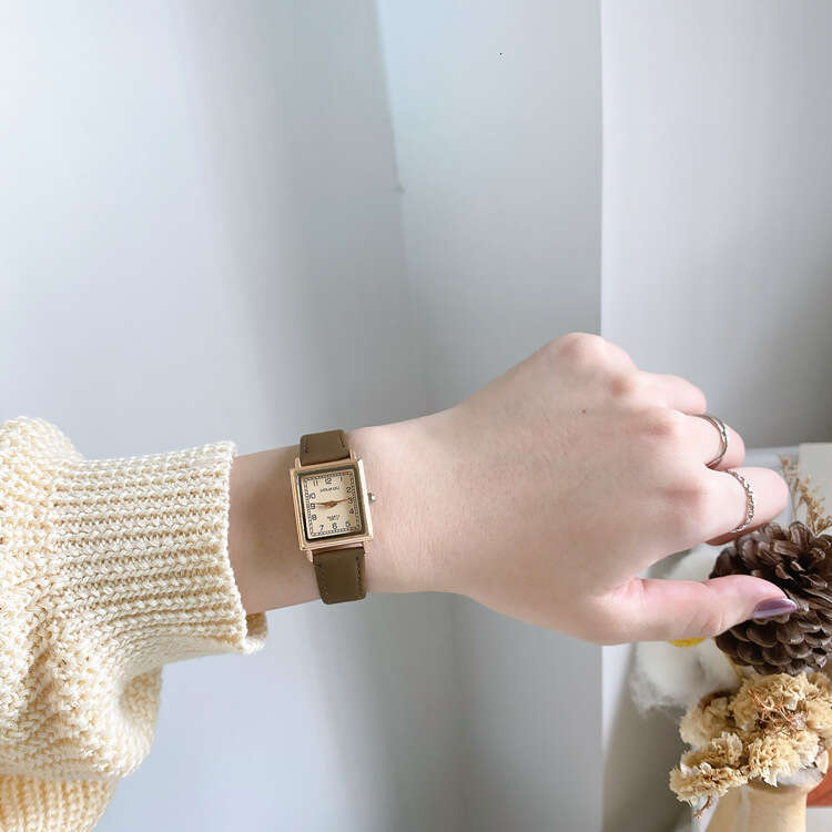 Square Watch for Women, Thin Strap, Compact and Simple, Elegant Student Versatile Designer Chic Small Dial, Ins Style, Mori Girl