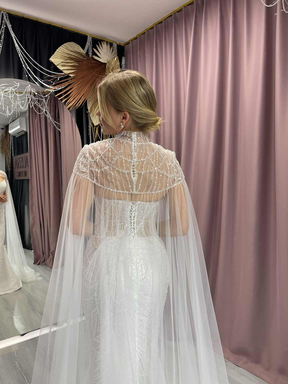 Designer Mermaid Wedding Dresses Strapless Strap With Wrap Bride Dress Beading Sequins Floor Length Bridal Dress Customized