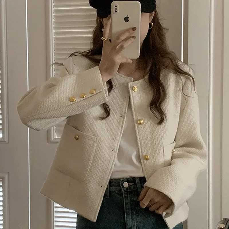 Spring Autumn 2025 New Chic Jacket Womens Jacket Fashion Long Sleeve Loose Casual Single Breasted Outwear Tops Z250918