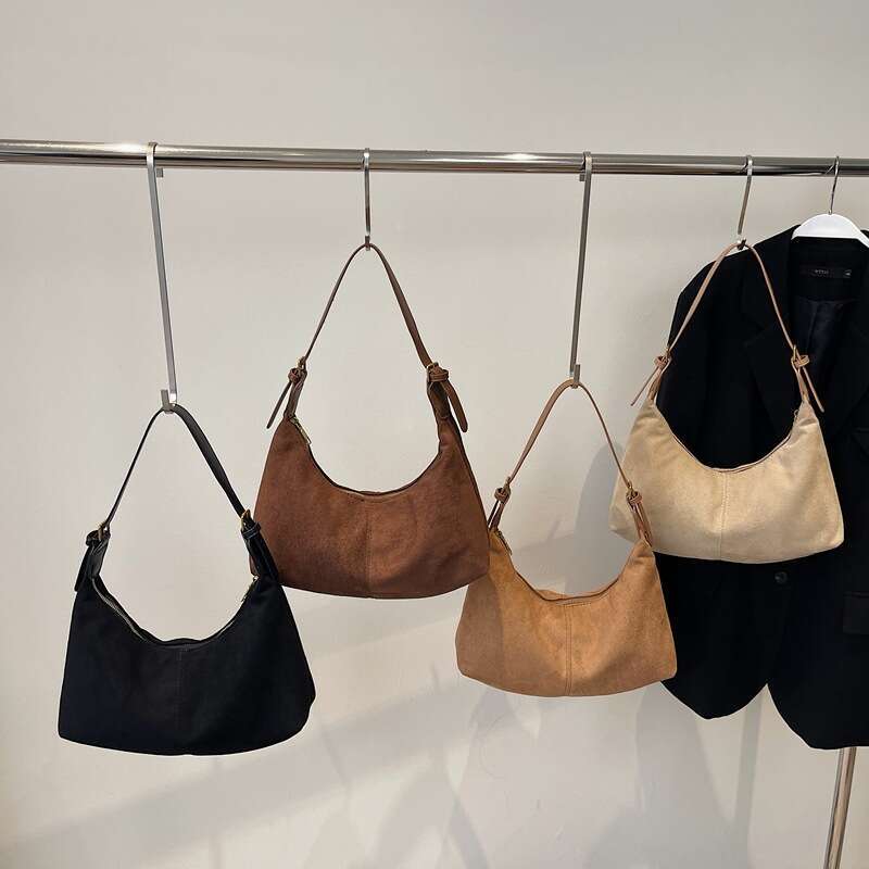 Designer Winter Bags Large Capacity Matte Underarm for Women 2025 New Fashion Casual Commuting Crossbody Bag