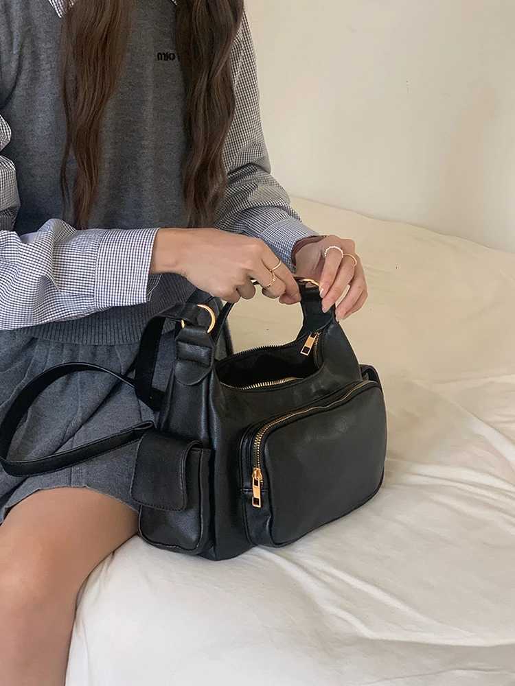 2025 new retro bag fashionable and casual punk motorcycle womens bag womens daily commuting bag crossbody bag shoulder bagXJ250918