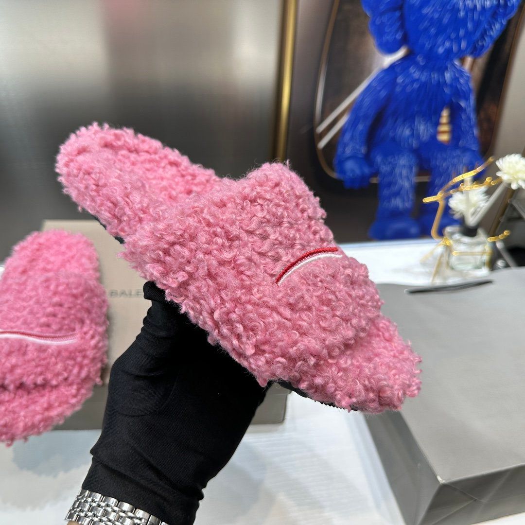 Fashion Plush Slides Designer Men Women Slippers Home Outside Wool Winter Lamb Fur Fluffy Furry Warm Letters Sandals Comfortable Flip Flop Slipper 35-