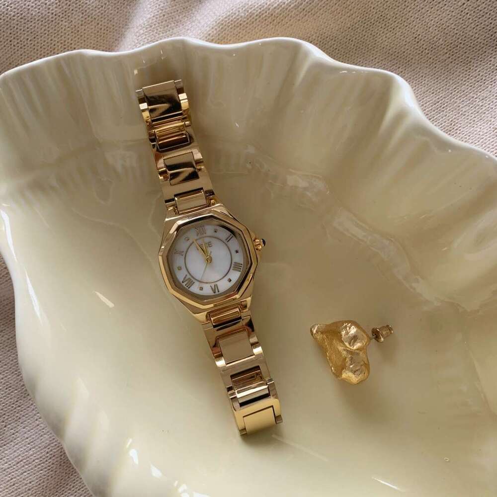 Summer Fresh Style Women's Colorful Small Dial Simple Fashion Light Luxury High-end Feel Steel Band Designer Quartz Watch