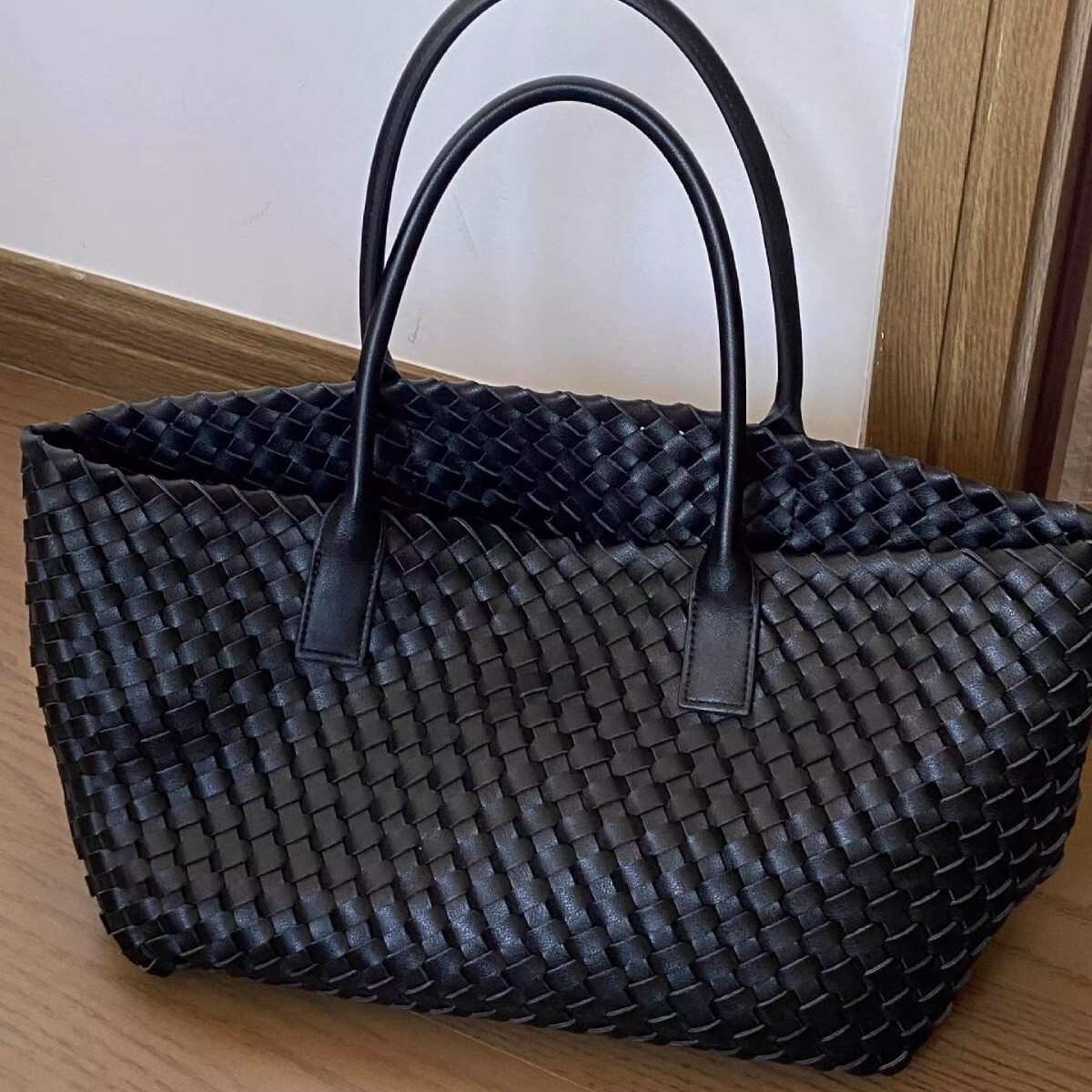 fashion new women s large capacity hand woven bag luxury bag high end simple commuting shoulder bag large bag designer bag Designer Bag