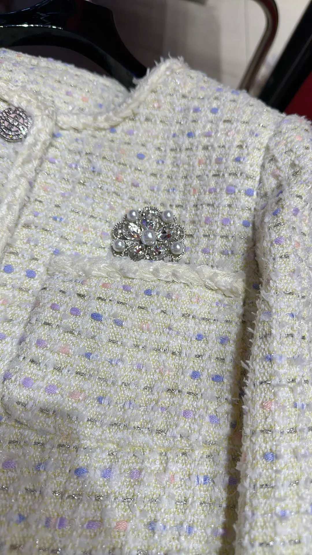 Jackets Women Spring Autumn Tweed Oneck Single Breasted Pearls Brooch Knitted Coat Vintage Elegant Sweet Slim Female Clothes Z250918