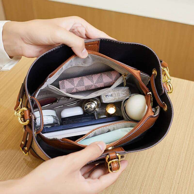 Women's Crossbody 2025 New Checkered Premium Handbag Single Shoulder Fashion Leather Bucket Bag
