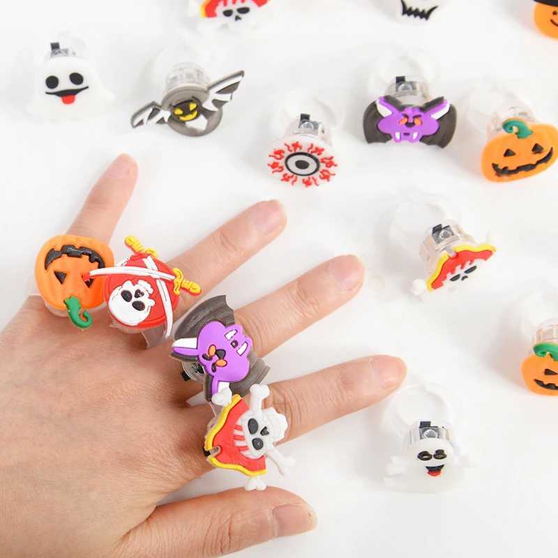530Pcs LED Luminous Halloween Rings Glow In Dark Pumpkin Ghost Skull Finger Rings Jewelry For Kids Halloween Party Favors Gifts C250919