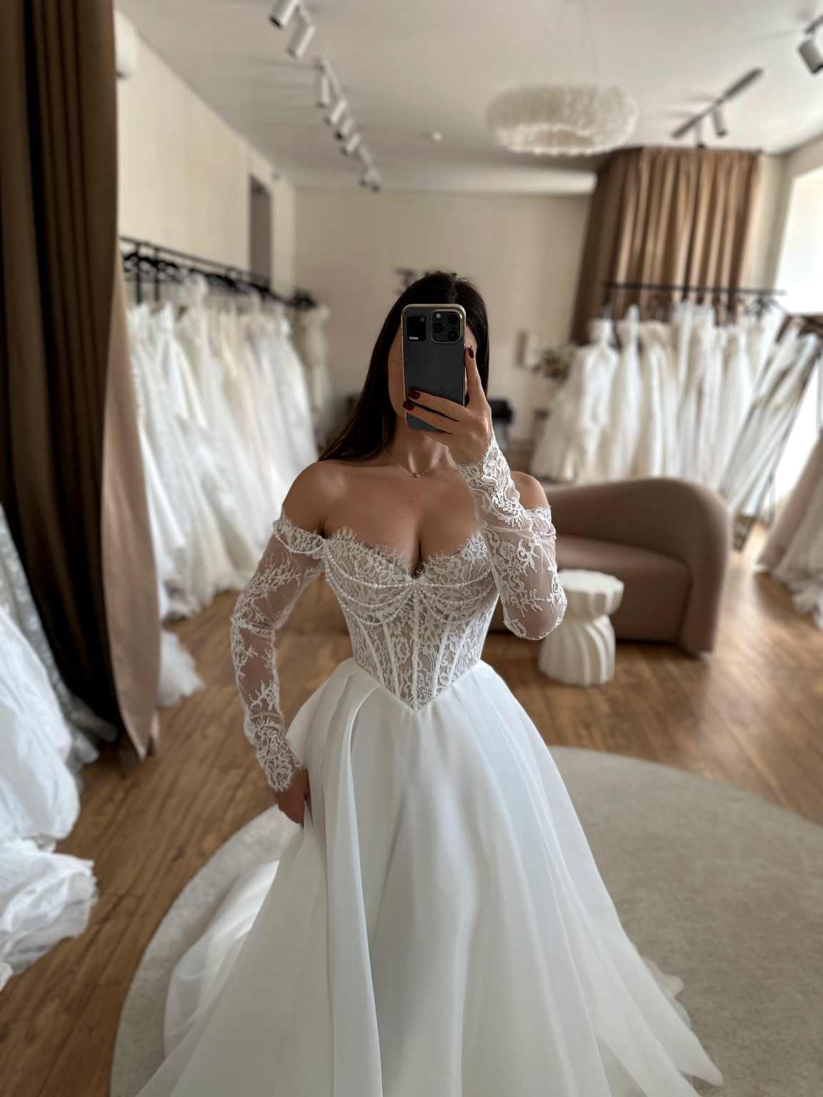 Elegant A Line Bride Gowns Off Shoulder Long Sleeve Lace Wedding Dress Classic Pearls Floor Length Bridal Dresses Customized