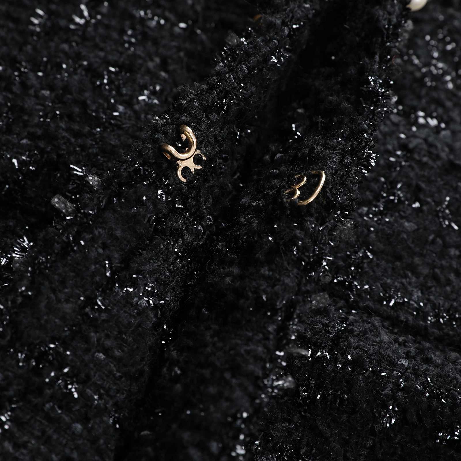 2025 new fashion round neck elegant light luxury celebrity highend heavy industry beading temperament design tweed jacket Z250918