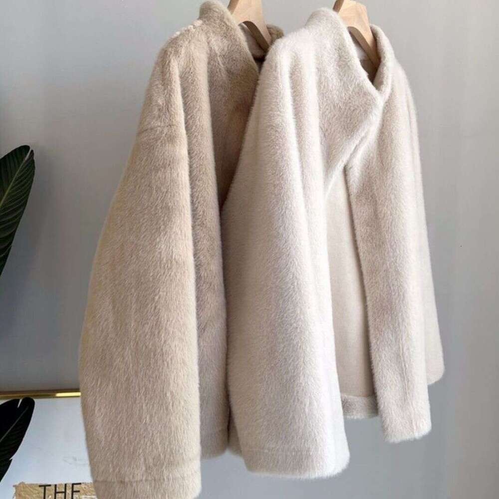 Autumn Winter New Integrated Eco-friendly Fur Coat Women Mink Velvet Top Fashion Casual Loose Fit