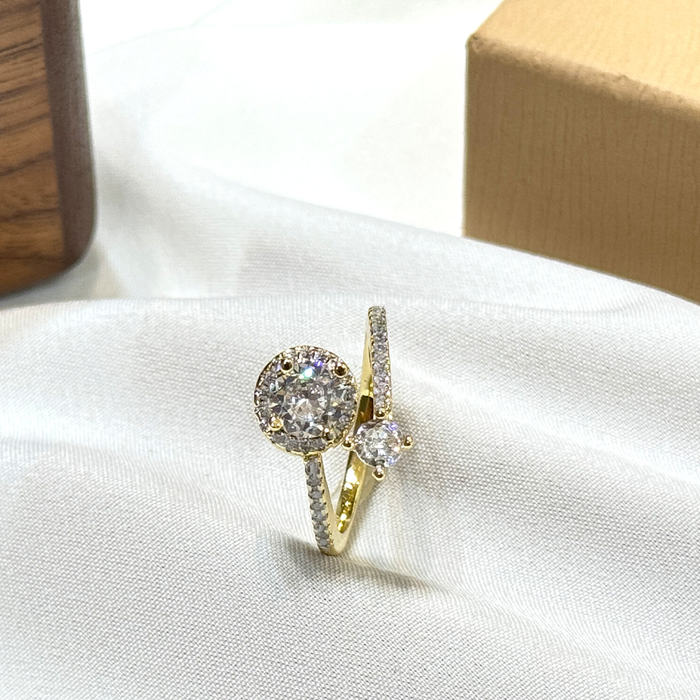 Silver - Toned Double Crystal Open Cuff Ring With Rhinestone Accents Elegant Daily & Glamorous Jewelry Gift For Her High - Quality And Stylish Accesso