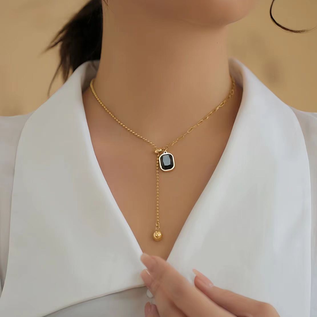 Adjustable Tassel Square Pull-Out Titanium Steel Necklace for Women 2023 New Niche Design Sweater Chain Internet Celebrity