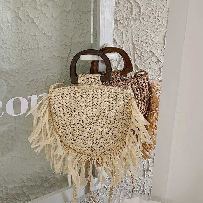 Tassel Semicircle Straw Bag For Women Handmade Woven Shoulder Crossbody Bag Holiday Beach Bag Basket Casual Shopping Totes sac Z250915