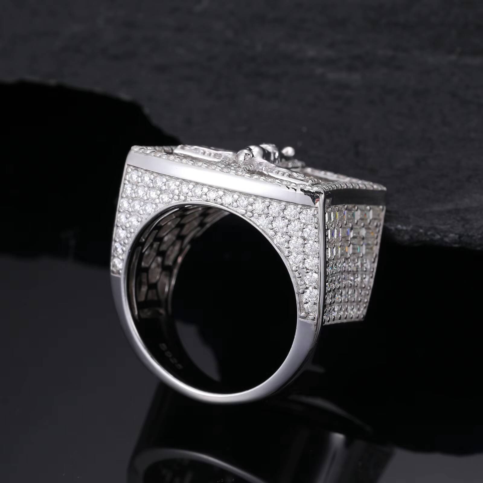 Wholesale Hip Hop Jewelry Custom 925 Sterling Silver VVS Baguette Moissanite Diamond Iced Out Crucifixion Stamp Mens Ring
