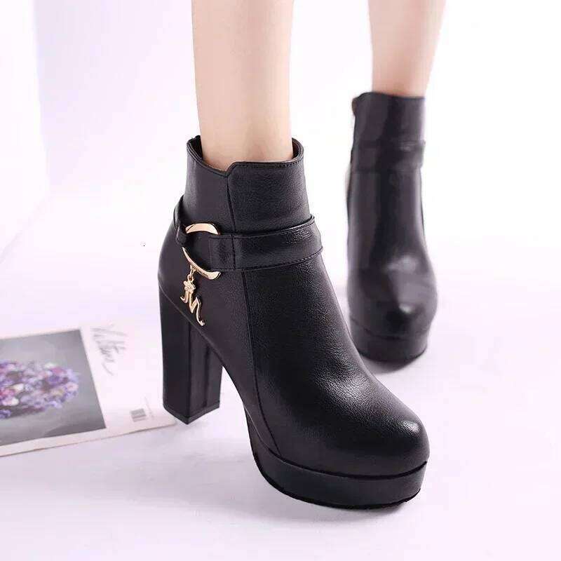 Fashion 2025 Women's High Autumn Winter Chunky Heel Platform Shoes Side Zippers Ankle Boots Plus Size 33-42