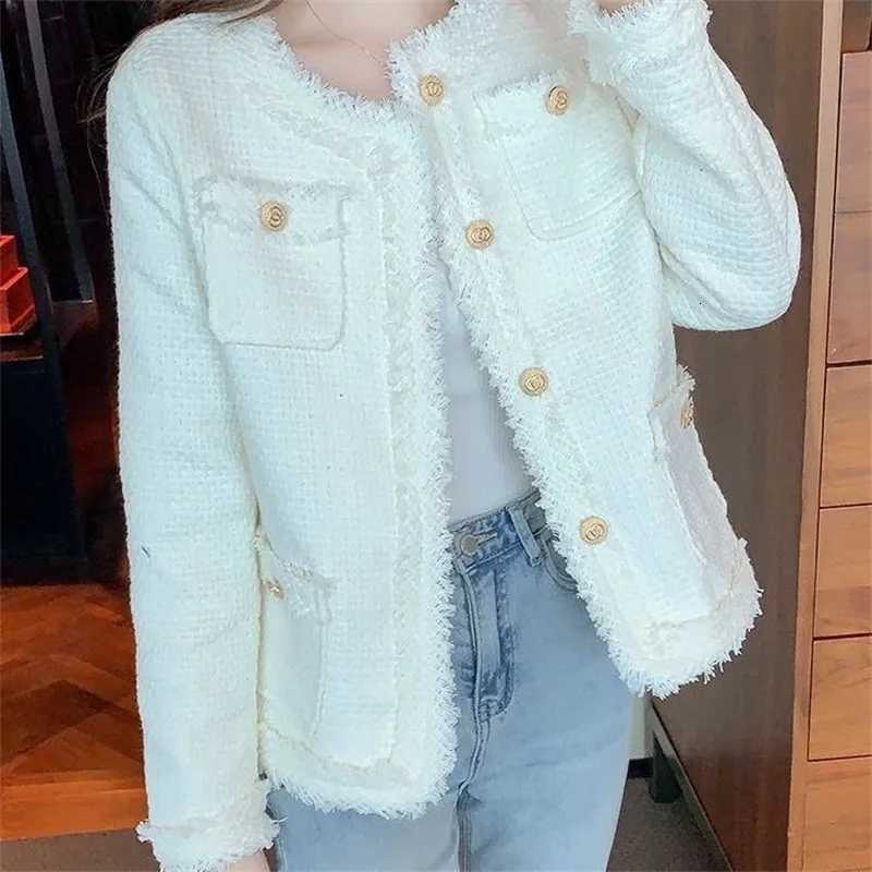 2025 New Autumn Winter Korean SingleBreasted Short Tweed Coat Women Long Sleeve Casual Small Fragrance Jackets Female Outerwear Z250918