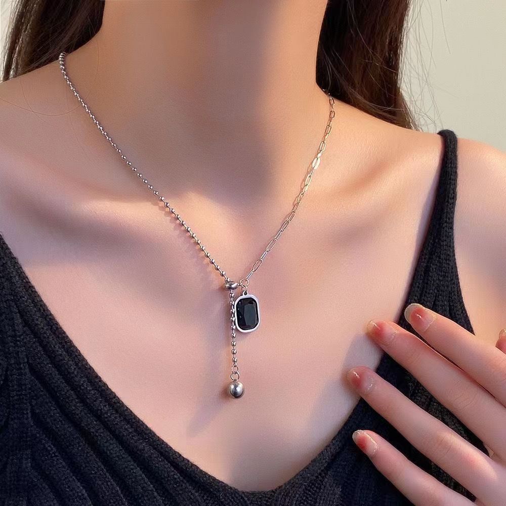 Adjustable Tassel Square Pull-Out Titanium Steel Necklace for Women 2023 New Niche Design Sweater Chain Internet Celebrity