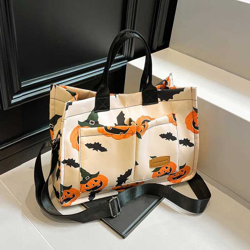 Fashionable Halloween party backpack womens crossbody bag with random pumpkin pattern Halloween fashionable backpackXJ250918