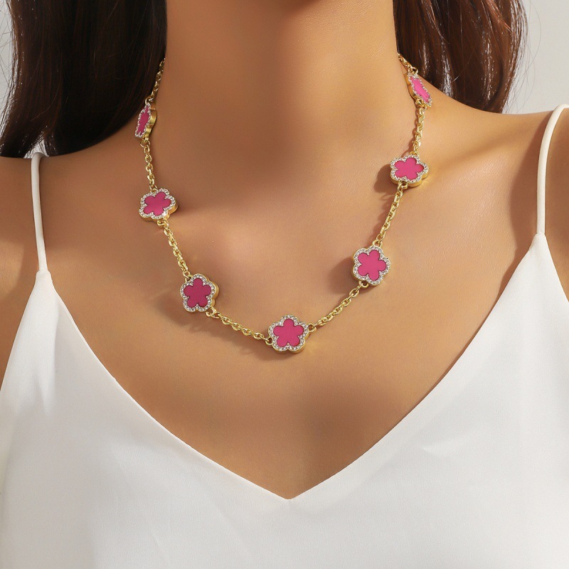 Lucky Clover Five-Petal Flower Necklace Versatile Collarbone Chain Accessory