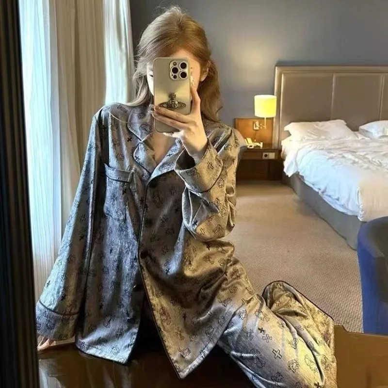 Sanrio Hello Kitty 2025 New Pajamas Womens Spring and Autumn Summer Longsleeved Ice Silk Cute Cartoon Pink Loose Can Be Worn Outside L250919