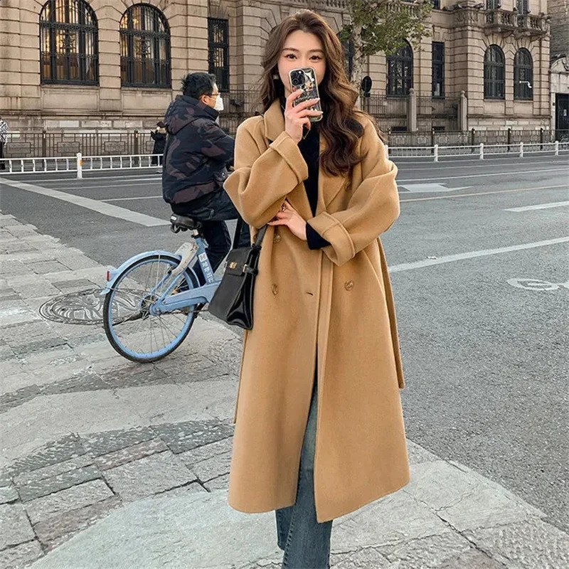100 Wool Coat Womens Wear 2024 AutumnWinter Fashion Temperament Double sided Cashmere Coats with Belt Elegant Long Overcoat y250919