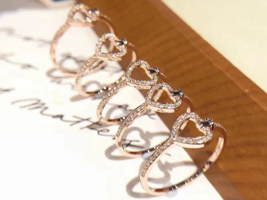 Ins Top Sell Wedding Rings Simple Fashion Jewelry Sterling Sier Rose Gold Fill Pave White Sapphire CZ Dia Promise Party Women Heart Band Ring Gift ddm