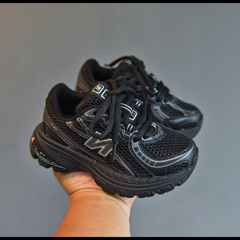 Designer Kid's Shoes Athletic Sneakers Breathable Mesh Running Shoes for Boys Girls, 2025 New Youth Big Kids Casual Tennis Shoes