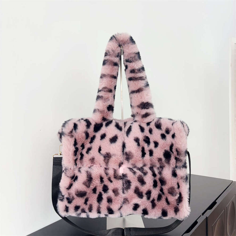 designer bag tote bag Autumn and Winter New Leopard Print Tote Shoulder Crossbody Large Capacity Handheld Plush Underarm Bag