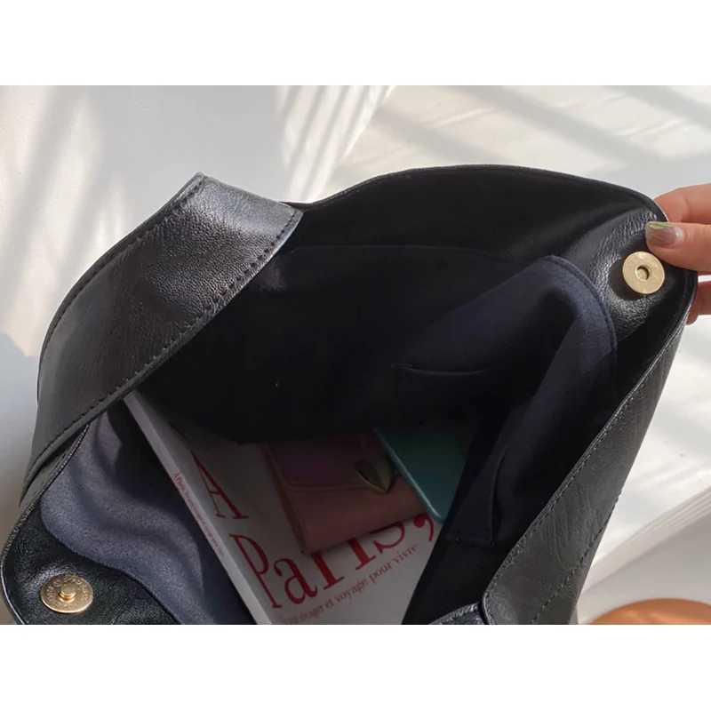 Luxury Handbag Totes Vintage Pu Leather Shoulder Bags For Women Large Capacity Soft Leather Female Shopping Bag Pack mochila Z250915
