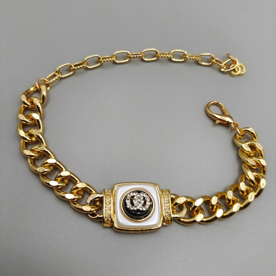 Designer Bracelets Chains Women Brand Fashion Copper Gift Luxury Jewelry Family Couple Crystal Pearl Bracelet