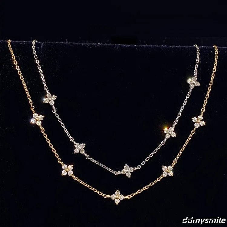 Designer Madam Flowing Light ~ S Plated Gold Four-Leaf Clover Star Bracelet Simple Zircon Pure Sier Women's Commuting ddmysmile