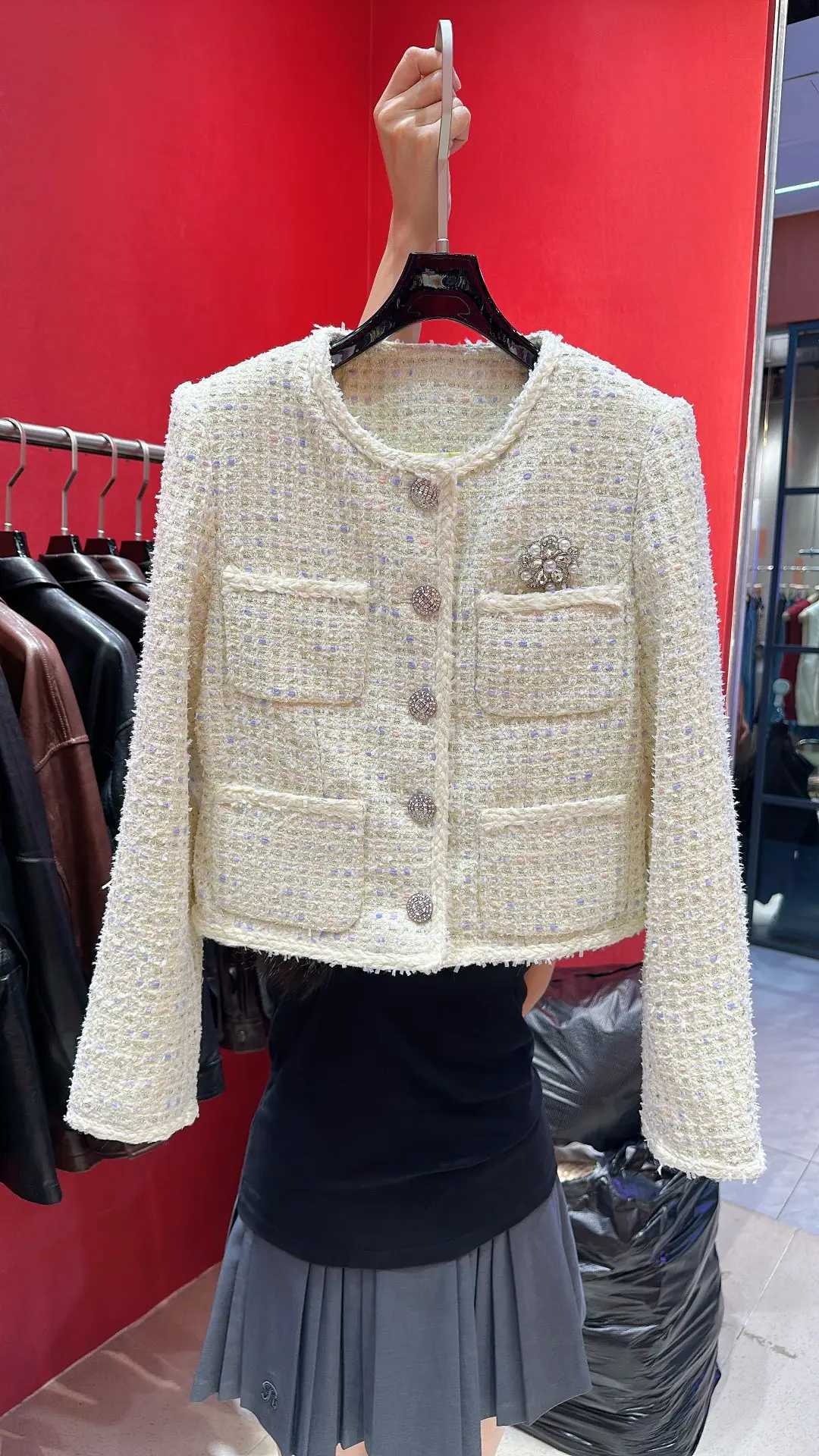 Jackets Women Spring Autumn Tweed Oneck Single Breasted Pearls Brooch Knitted Coat Vintage Elegant Sweet Slim Female Clothes Z250918