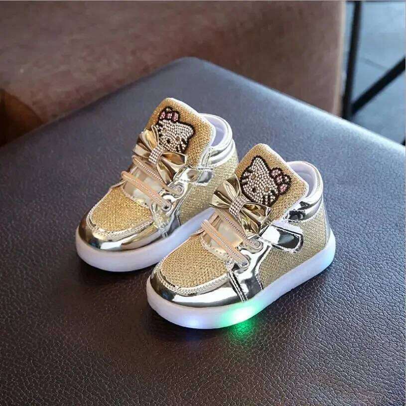New Children Luminous Boys Girls Sport Running Shoes Baby Flashing Lights Fashion Toddler Little Kid LED Sneakers