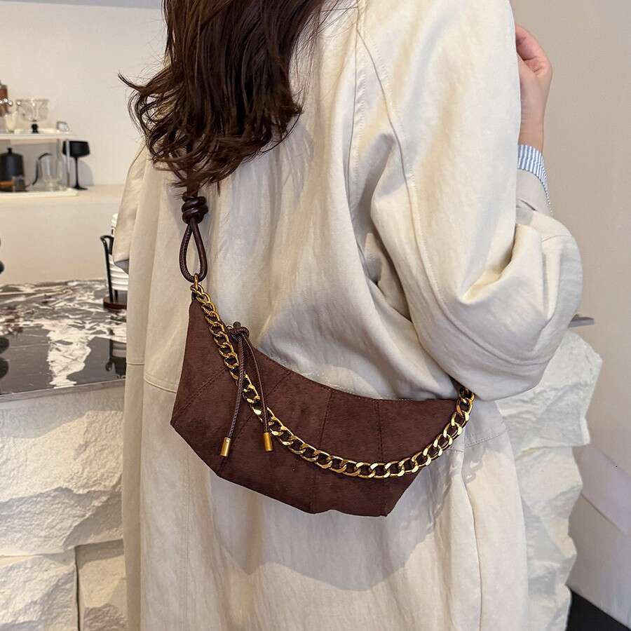 Fashion Designer Bags Large Capacity Commuting Matte Horn Bag for Women New Vintage Chain Handbag Crossbody Dumpling Bag