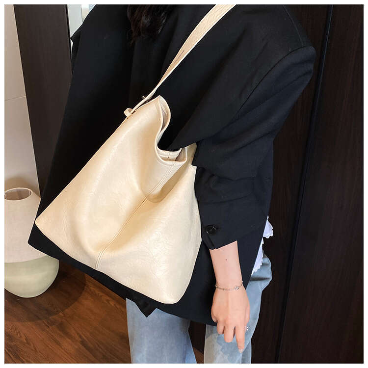 Fashion Casual Large Capacity Commuter Tote for Women 2025 Spring New Simple Underarm Designer Bags High-Value Shoulder Bag