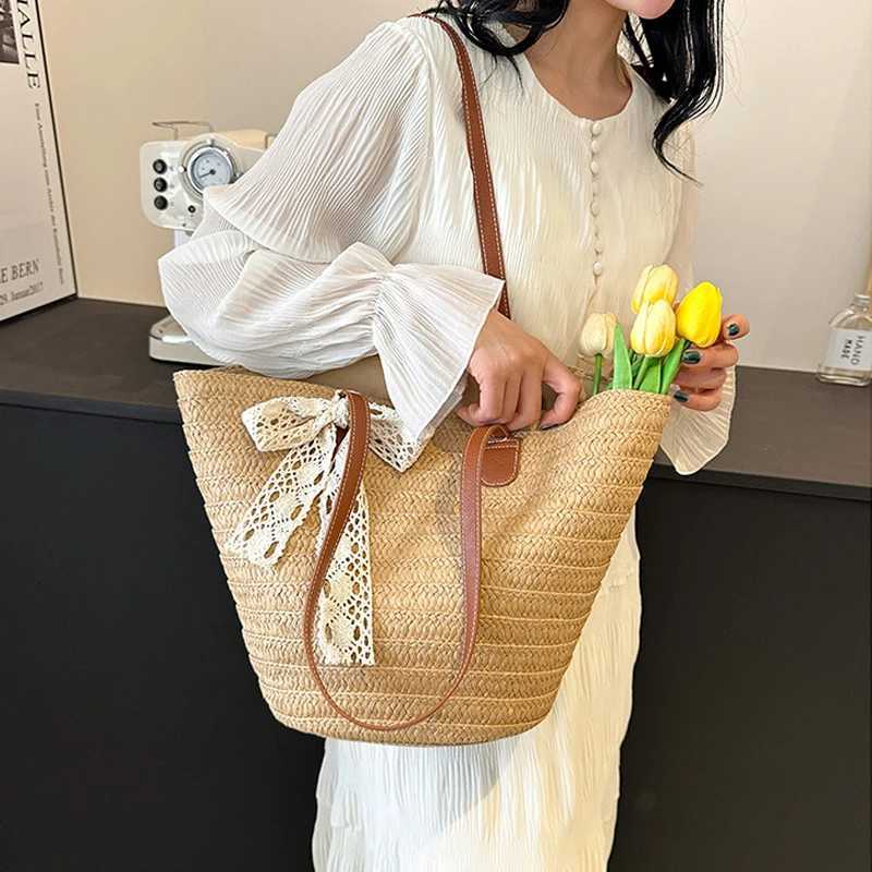 2025 Beach Vacation Leisure Handheld Bag Shopping Bag Straw Woven Bag Lace Decoration Hawaii Summer Hot Sale Z250915