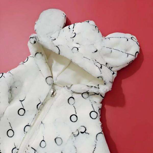 2025 new Designer Clothes Winter Apparel Soft Dog Hoodie Cold Weather Puppy Coats Cozy Windproof Warm Pets Jacket for Small Dogs XXL A848