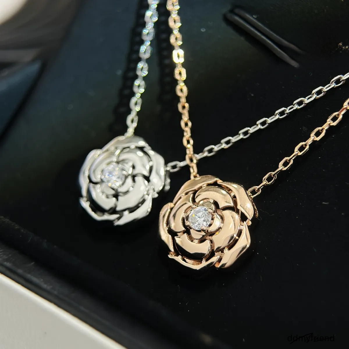 Hot Selling Camellia Glossy Small Flower Hollow Layered Sier S Necklace Designer Women Original Jewelry ddmyfriend