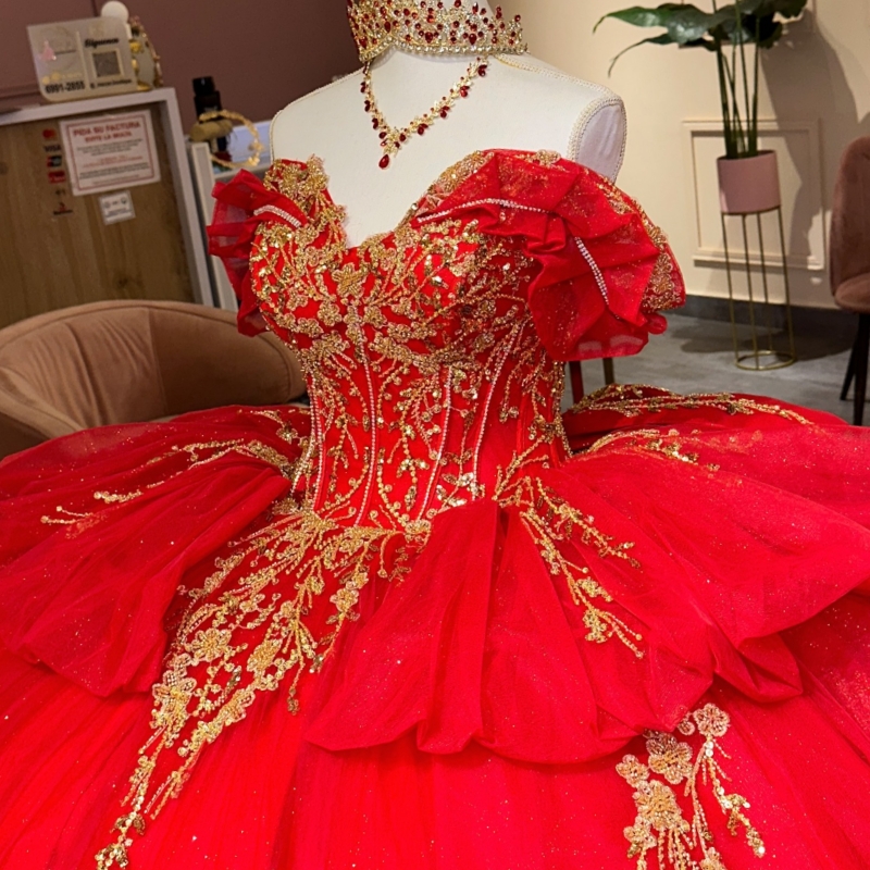 Red Shiny Quinceanera Dresses Off The Shoulder Gold Applique Lace Bow Beading Crystal Tull Party Birthday Sweet 16 Dress Vestidos De 15 Anos