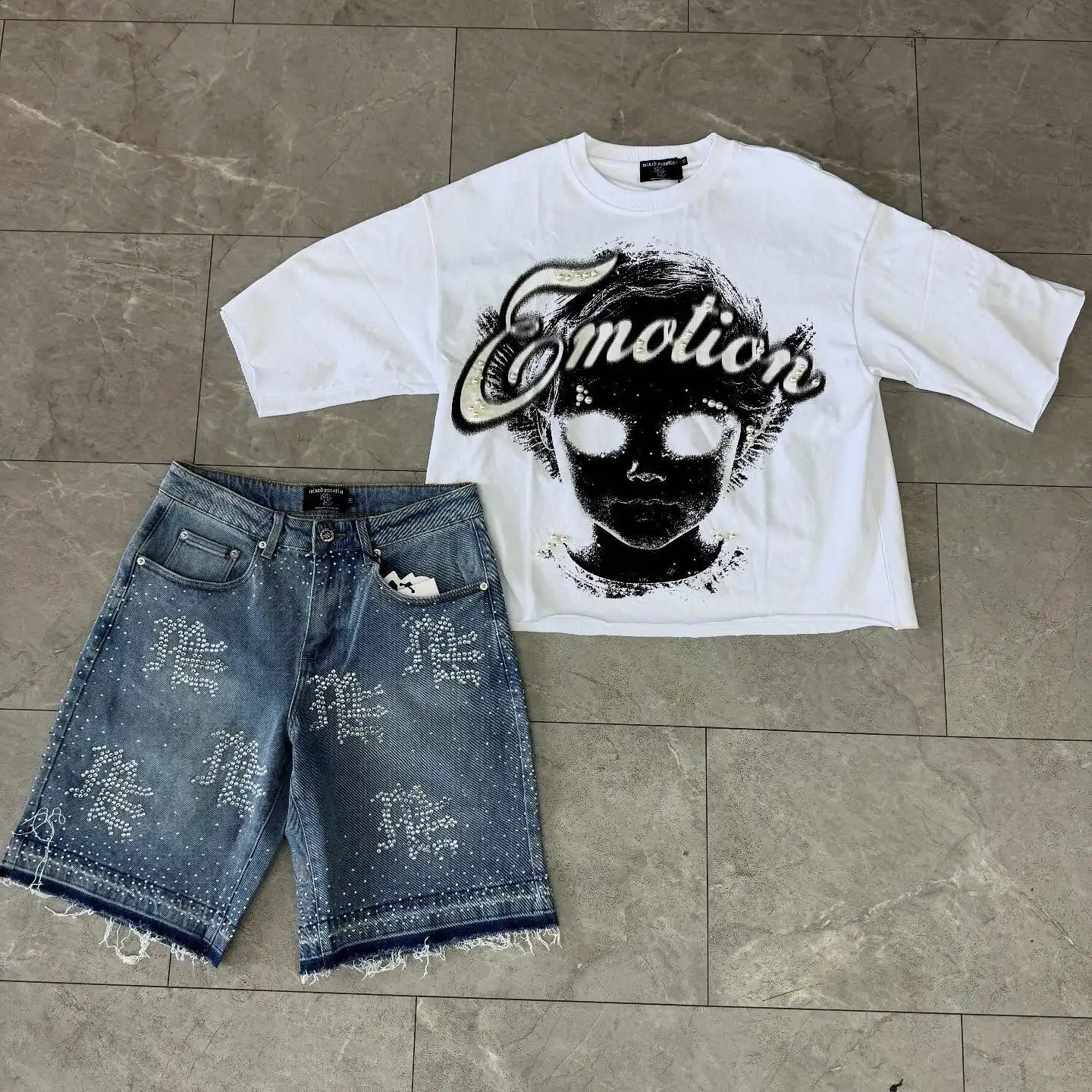 Streetwear American Retro Short Sleeved Shorts Two Piece Y2K Men Hip Hop Sequined Shiny Denim Shorts Oversized Cotton Tshirt Set 250919