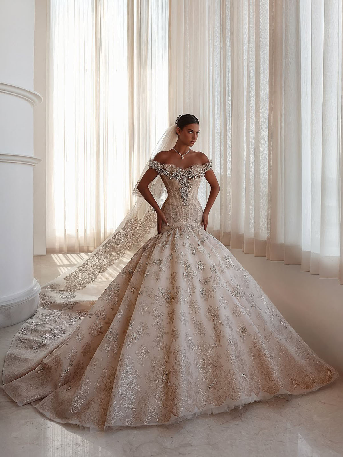 Vintage Appliques Wedding Dresses Off Shoulder Bridal Gowns Pearls Rhinestone Mermaid Beading Princess Customized Vestidos De Novia Plus Size