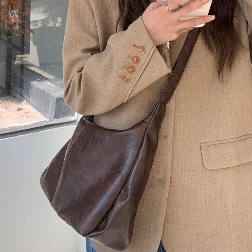 Fashion Square Boston Crossbody Bag Y2k Hobo Leather Shoulder Bag Large Capacity Solid Color Women Handbag WorkXJ250918