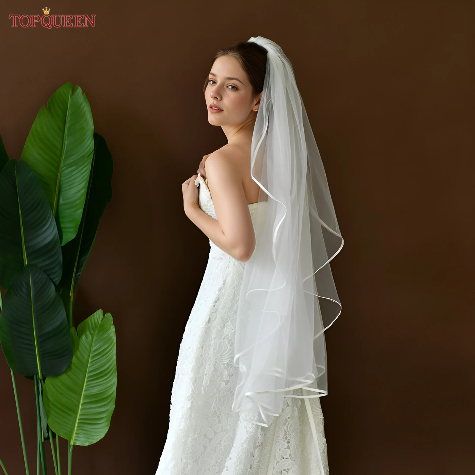 TOPQUEEN V302 Ribbon Wave Edge Wedding Veil Bridal Veil Wedding Short Single Layer Elegant Rochii With Comb Customizable 250918