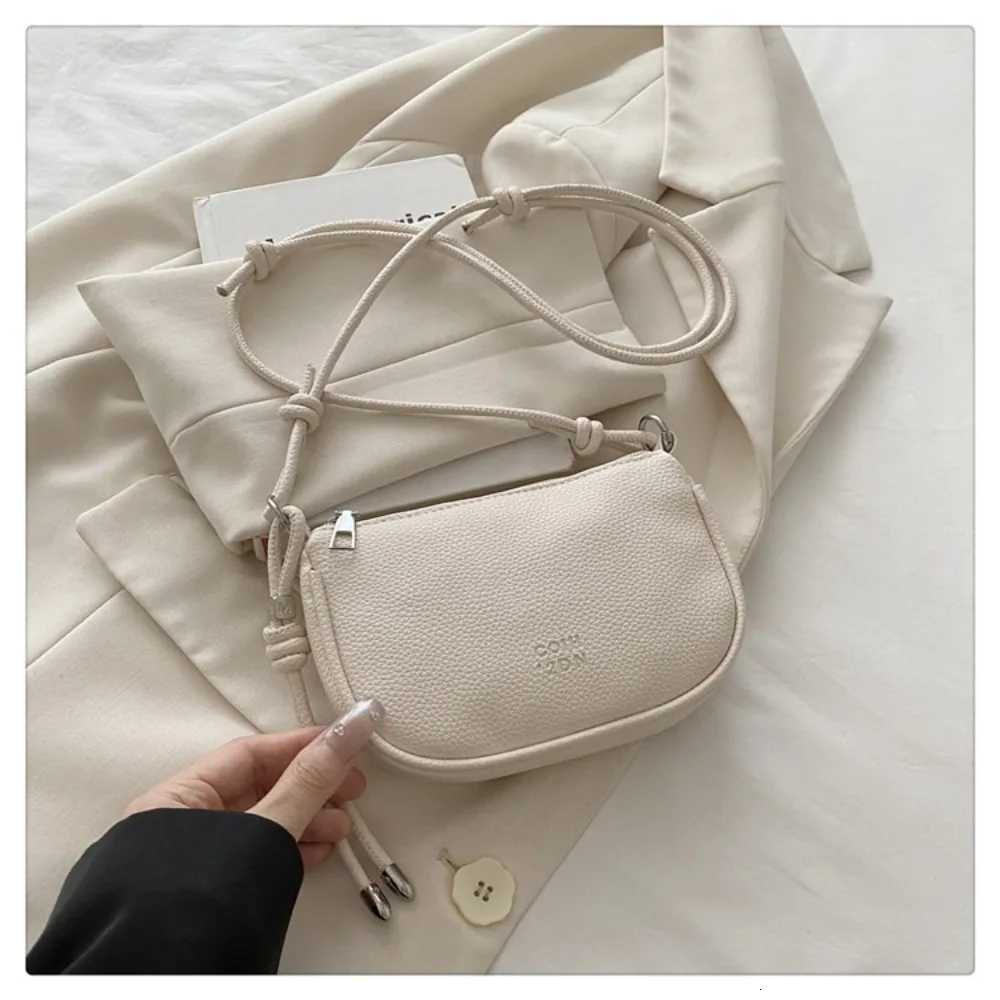 New Exquisite Womens Shoulder Bag Small Mini Crossbody Bag Leisure Solid Color Commuting Bag LadiesXJ250918