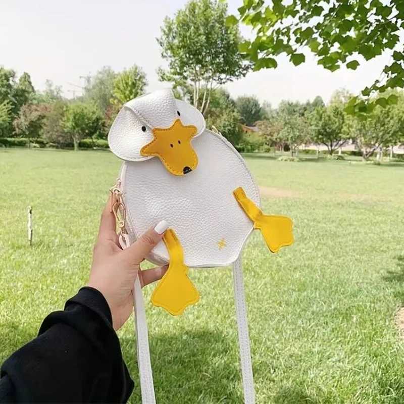 Popular Girls Cute Cartoon Duck Handbags Women Duck Shape Crossbody Bag Female Soft PU Leather Shoulder Bag Z250915