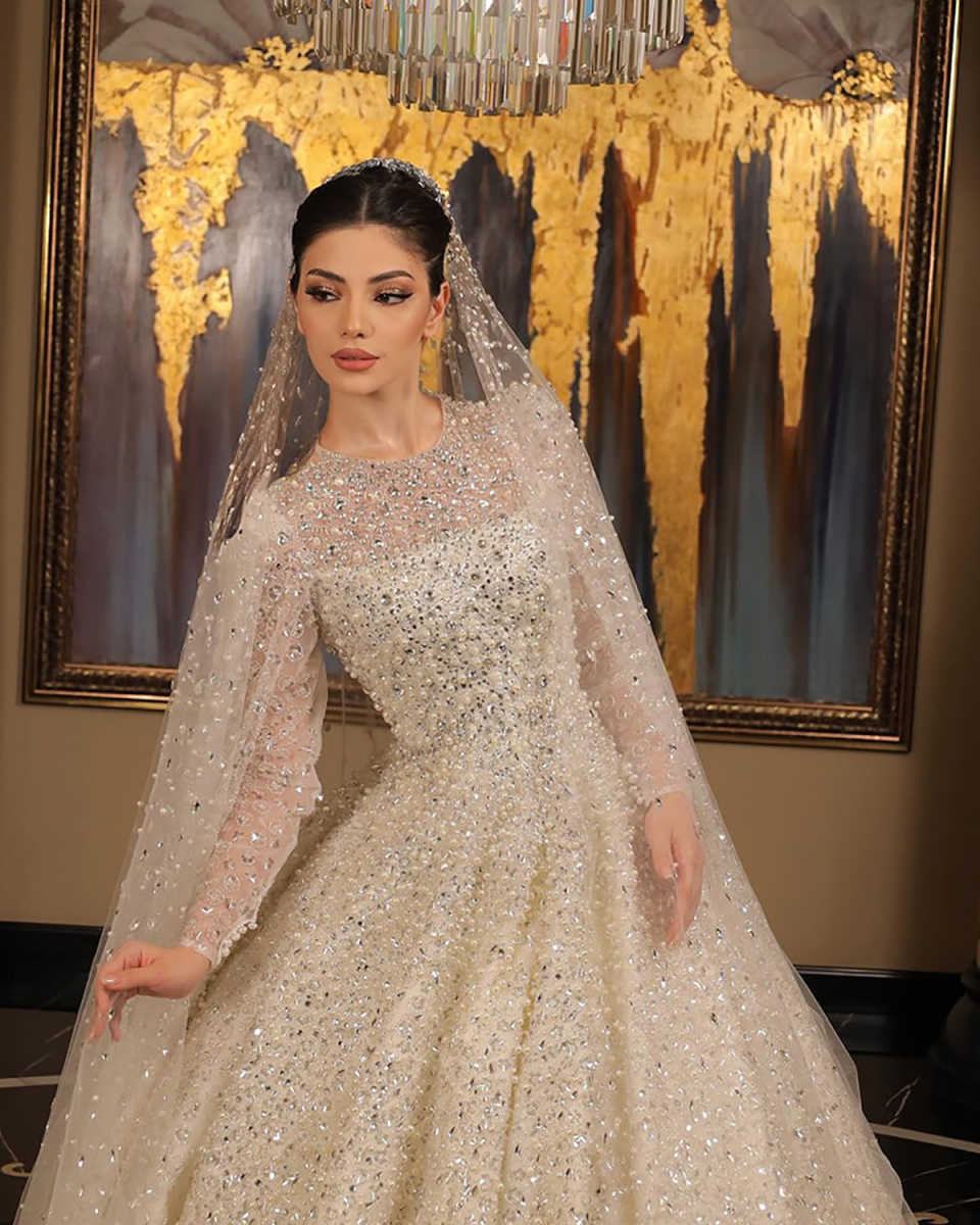 Sparkly Crystals Long Sleeve Ball Gown Wedding Dresses Floor Length Beaded Sequins Bridal Gowns Vestidos De Novia Custom Made