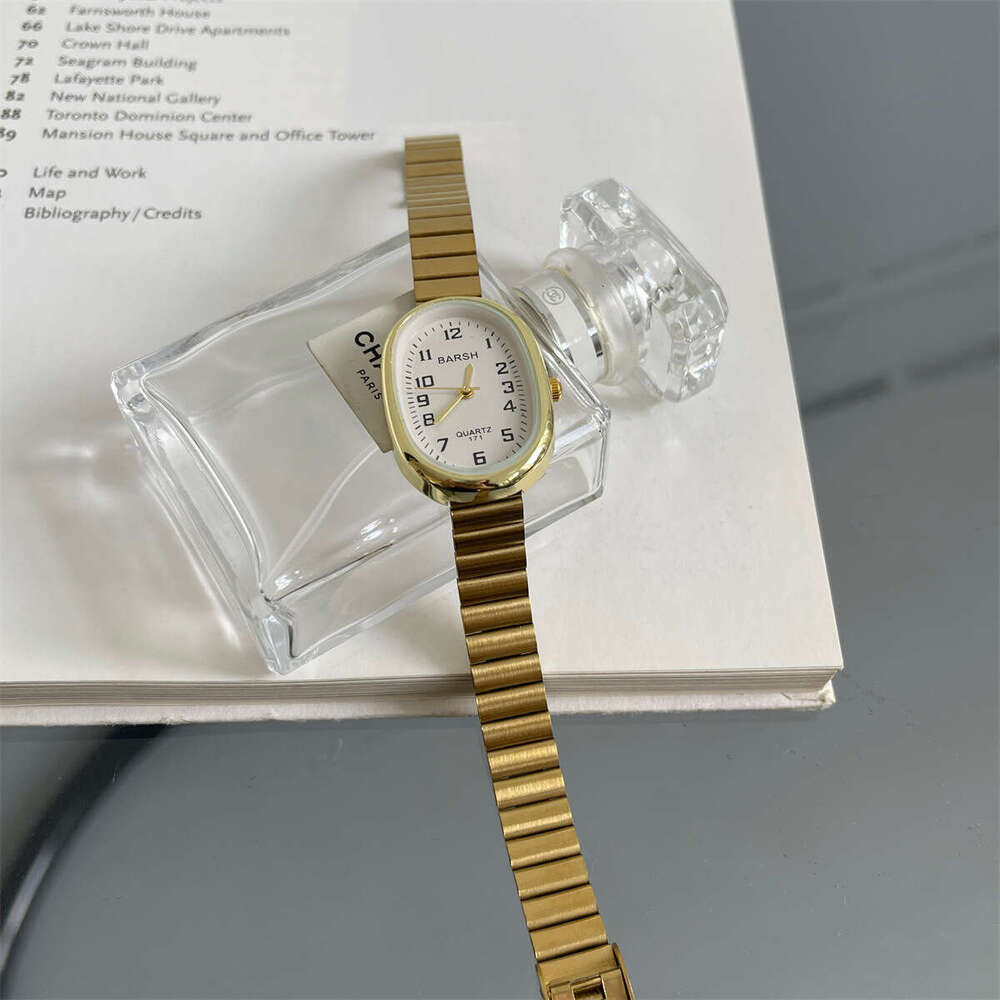 Designer gold Oval Steel Strap Simple Elegant High-Value Light Luxury Women's Watch